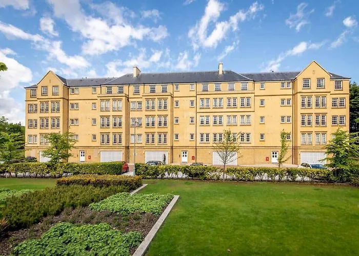 Adamson Court - No 11