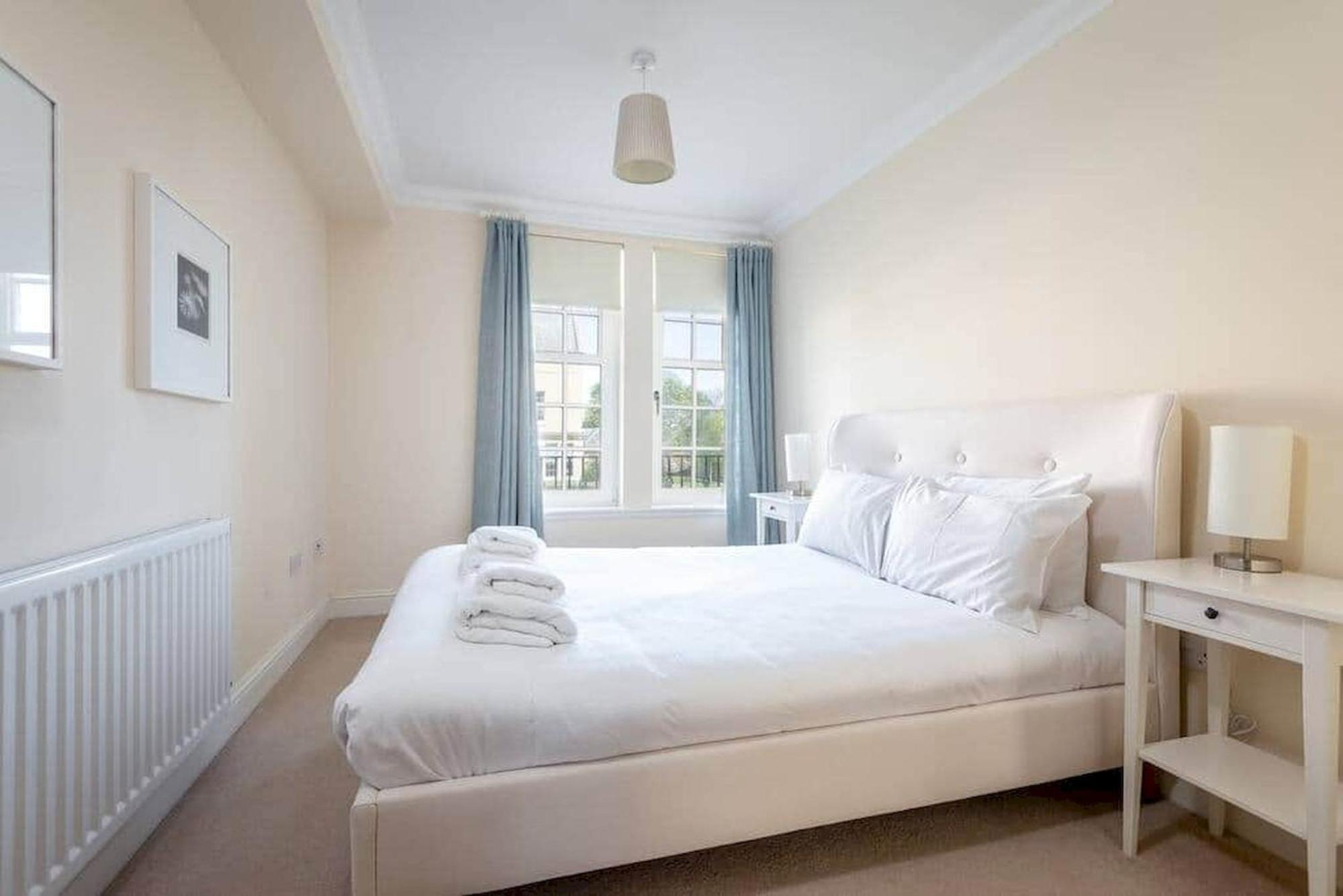 Adamson Court - No 11 Apartment *